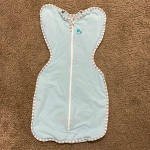 Love to Dream sz small 8-13 lb blue swaddle up. Tog 1.0. No stains/rips.